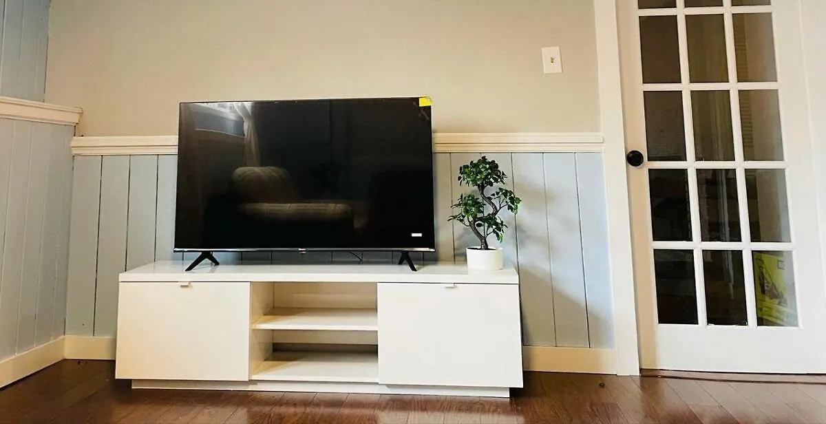 Spacious And Cozy Apartment Suite 哈利法克斯 0*,