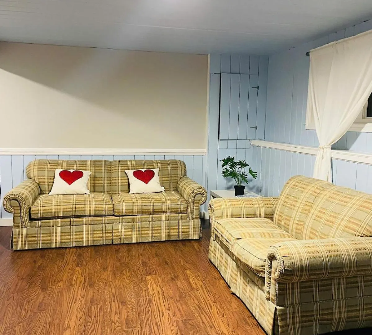 Spacious And Cozy Apartment Suite 哈利法克斯 0*,  加拿大